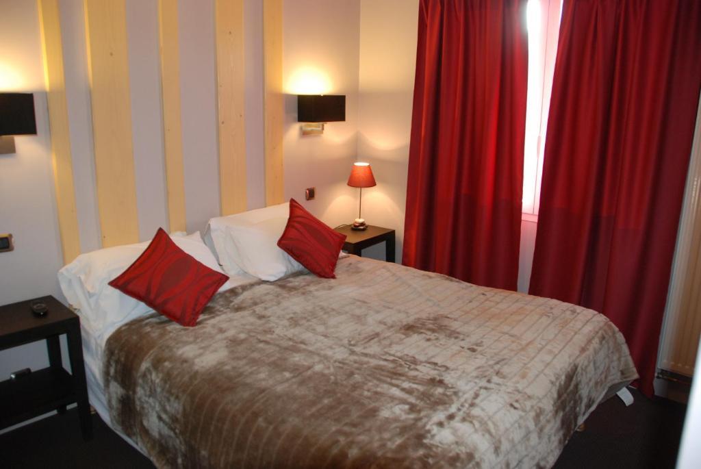 Hotel Corrieu La Llagonne Camera foto
